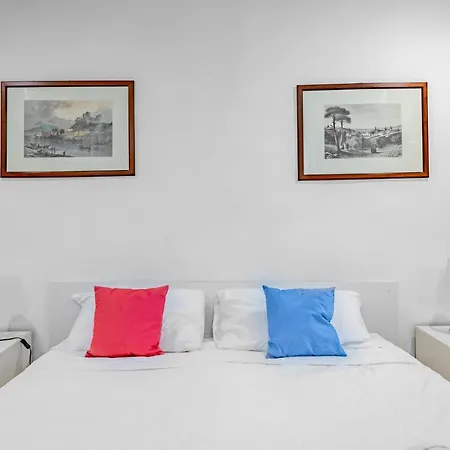 Appartamento Sant'ambrogio Apt: Your Hideaway *