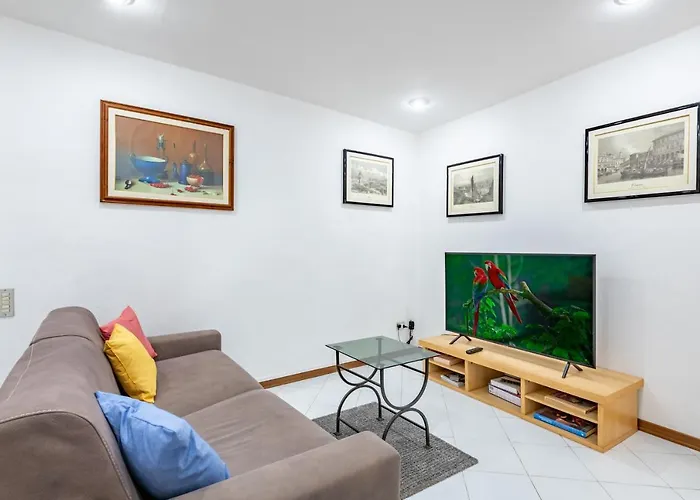 Guesthost - Sant'ambrogio - Your Hideaway * Florence