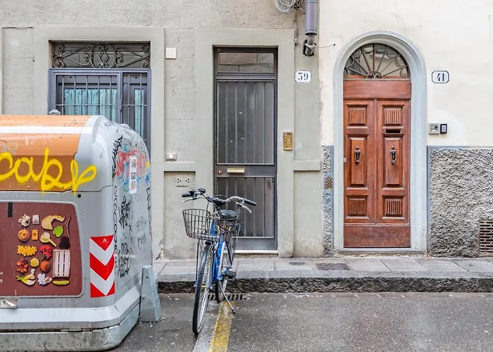 Guesthost - Sant'ambrogio - Your Hideaway