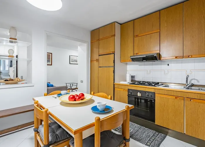 Appartement Guesthost - Sant'ambrogio - Your Hideaway