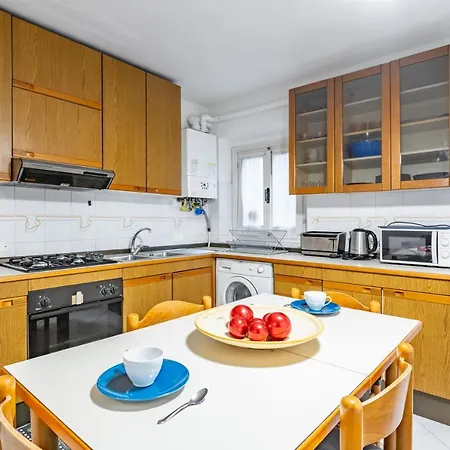 Sant'ambrogio Apt: Your Hideaway Apartment *
